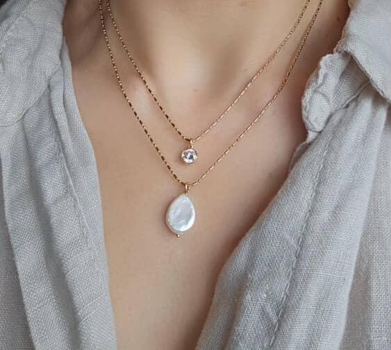 Tear Drop Pearl Necklace