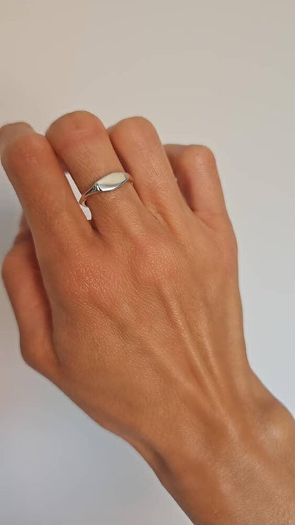 Irregular Signet Ring