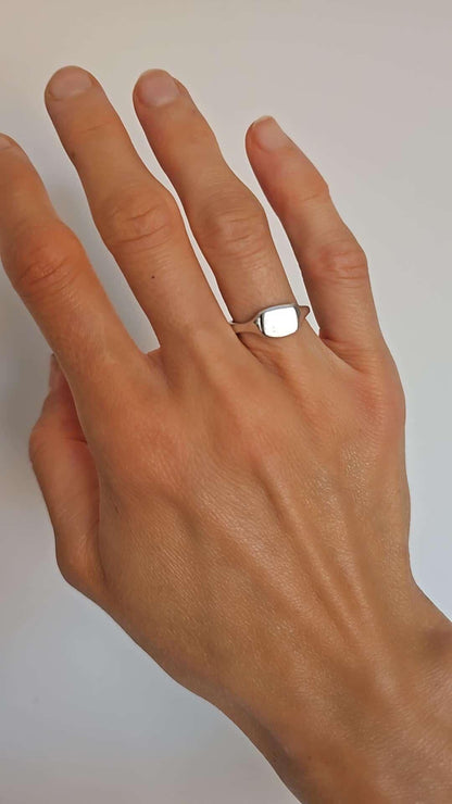Lune Ring Silver Signet